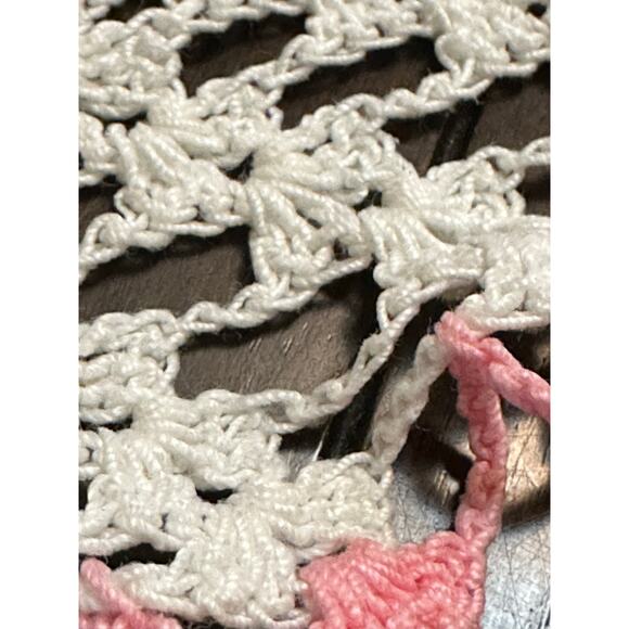 Vintage Crochet Lace Table Runner Raised Variegated Pink Irish Roses handmade - Picture 7 of 13